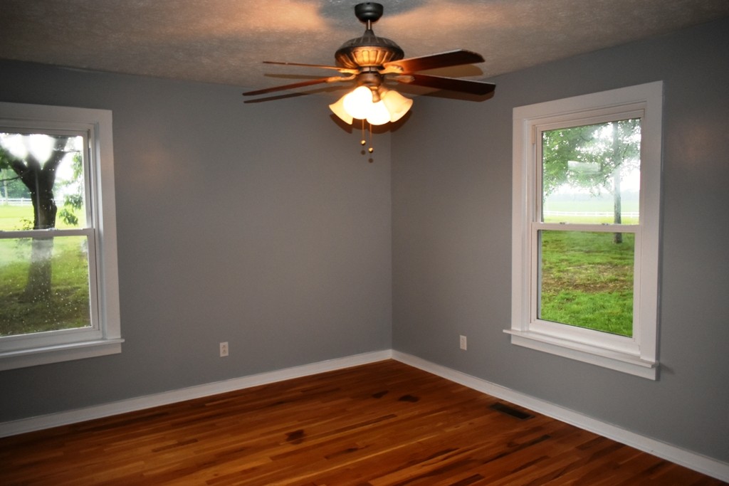 1793 Old Blue Springs Road Smithville, TN 37166 - Photo 7 of 22 Gallery Image 7