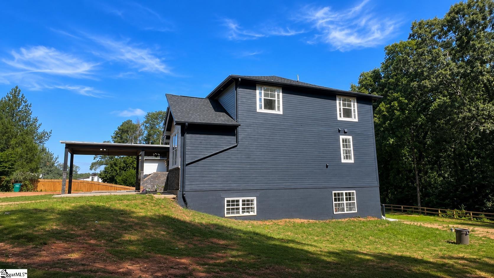 421 Burns Road Spartanburg, SC 29307 - Photo 5 of 50