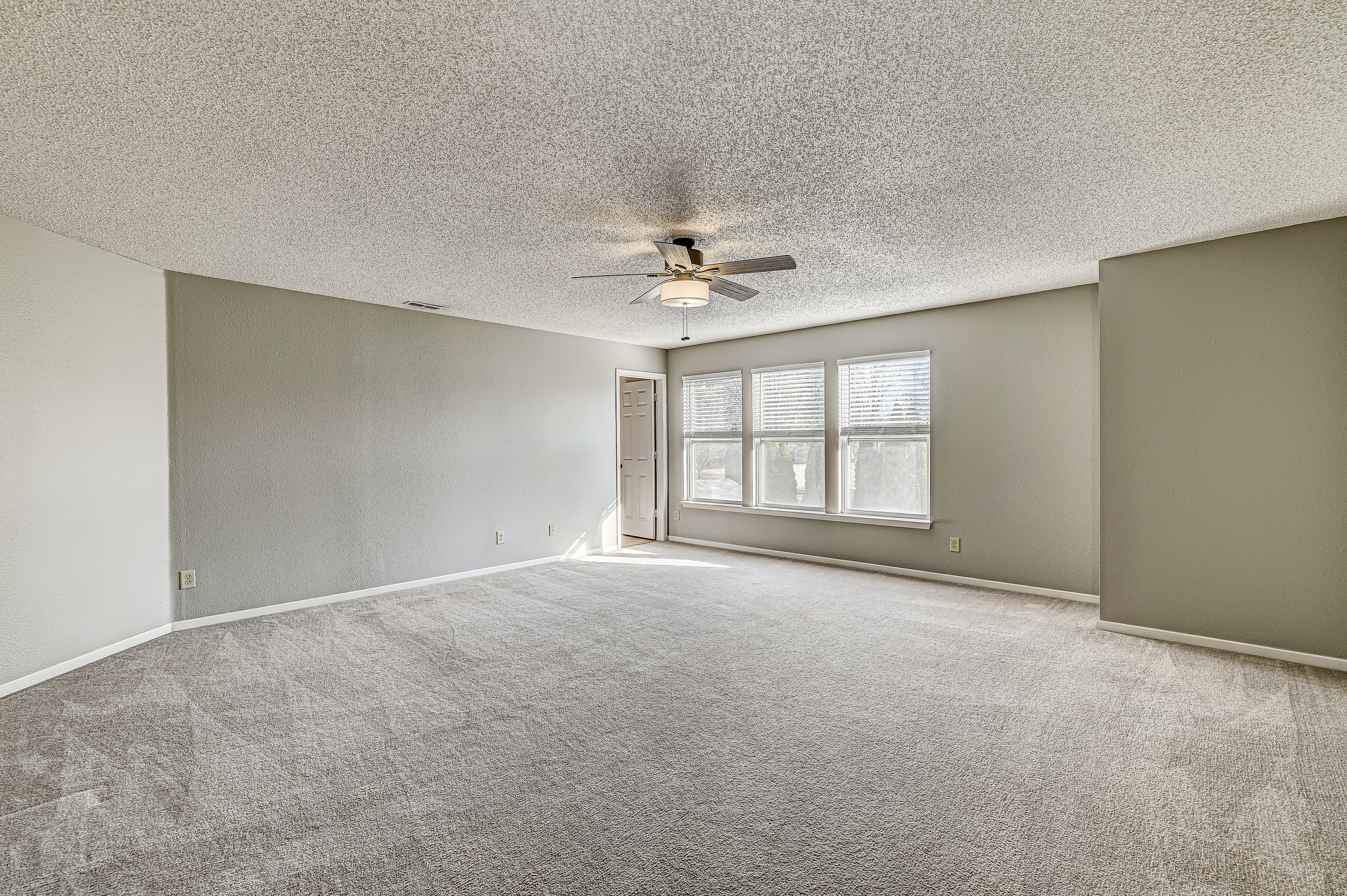 10613 Howe Road Fishers, IN 46038 - Photo 11 of 41