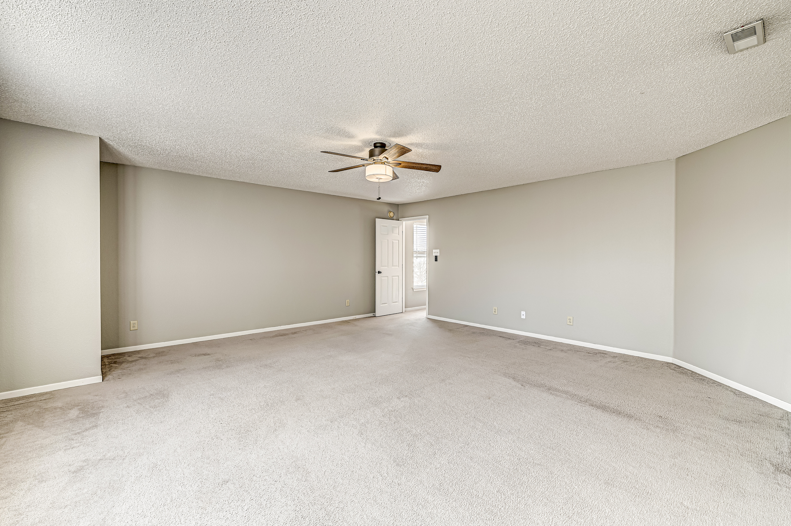 10613 Howe Road Fishers, IN 46038 - Photo 18 of 41
