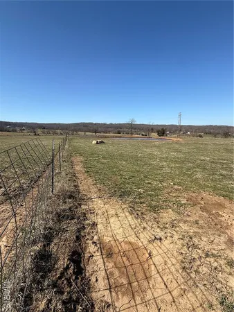 $178,000 | 2073 Old Fredericktown Road, Farmington, MO 63640