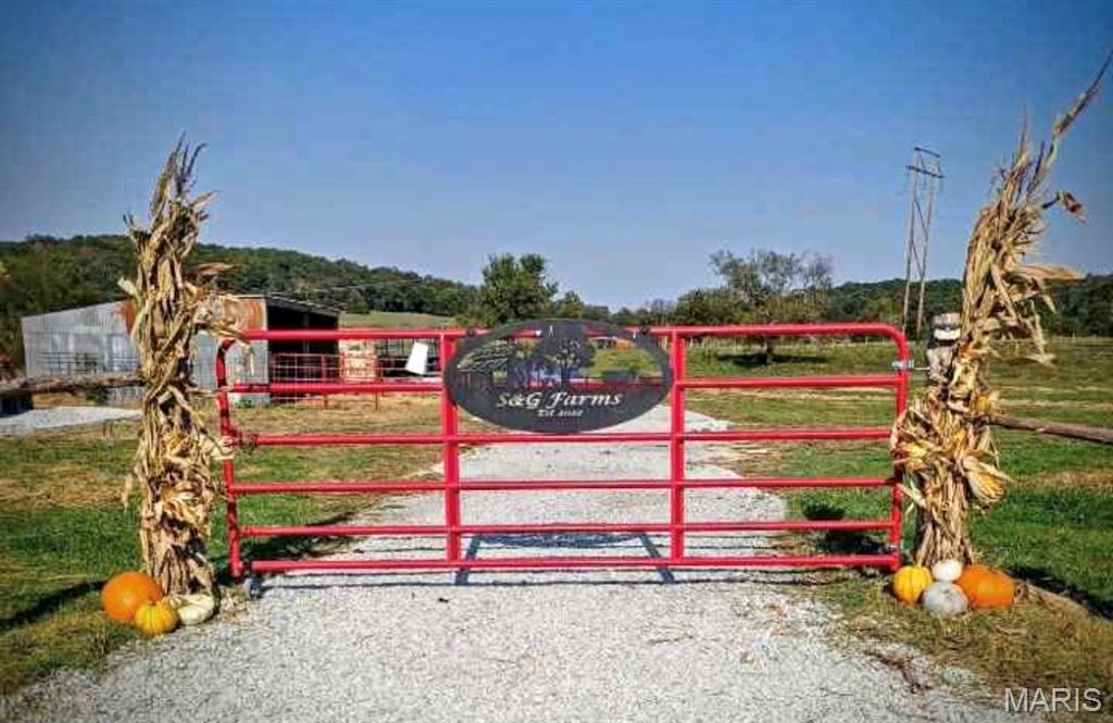 2073 Old Fredericktown Road Farmington, MO 63640 - Photo 5 of 34