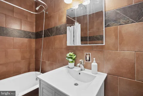 $595,000 | 1678 Montello Avenue Northeast, Washington, DC 20002
