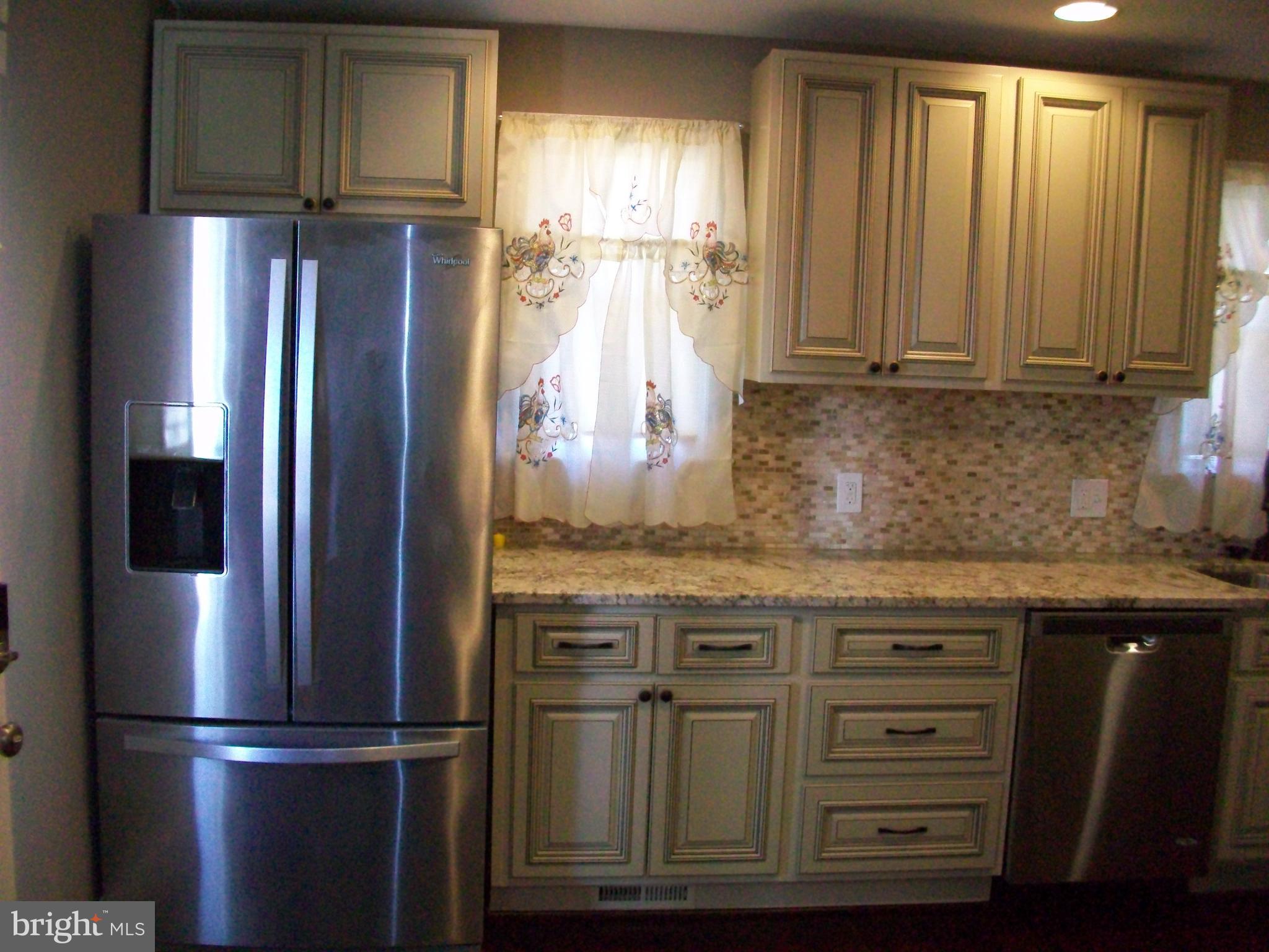 5671 Leiden Road Baltimore, MD 21206 - Photo 2 of 27 Gallery Image 2