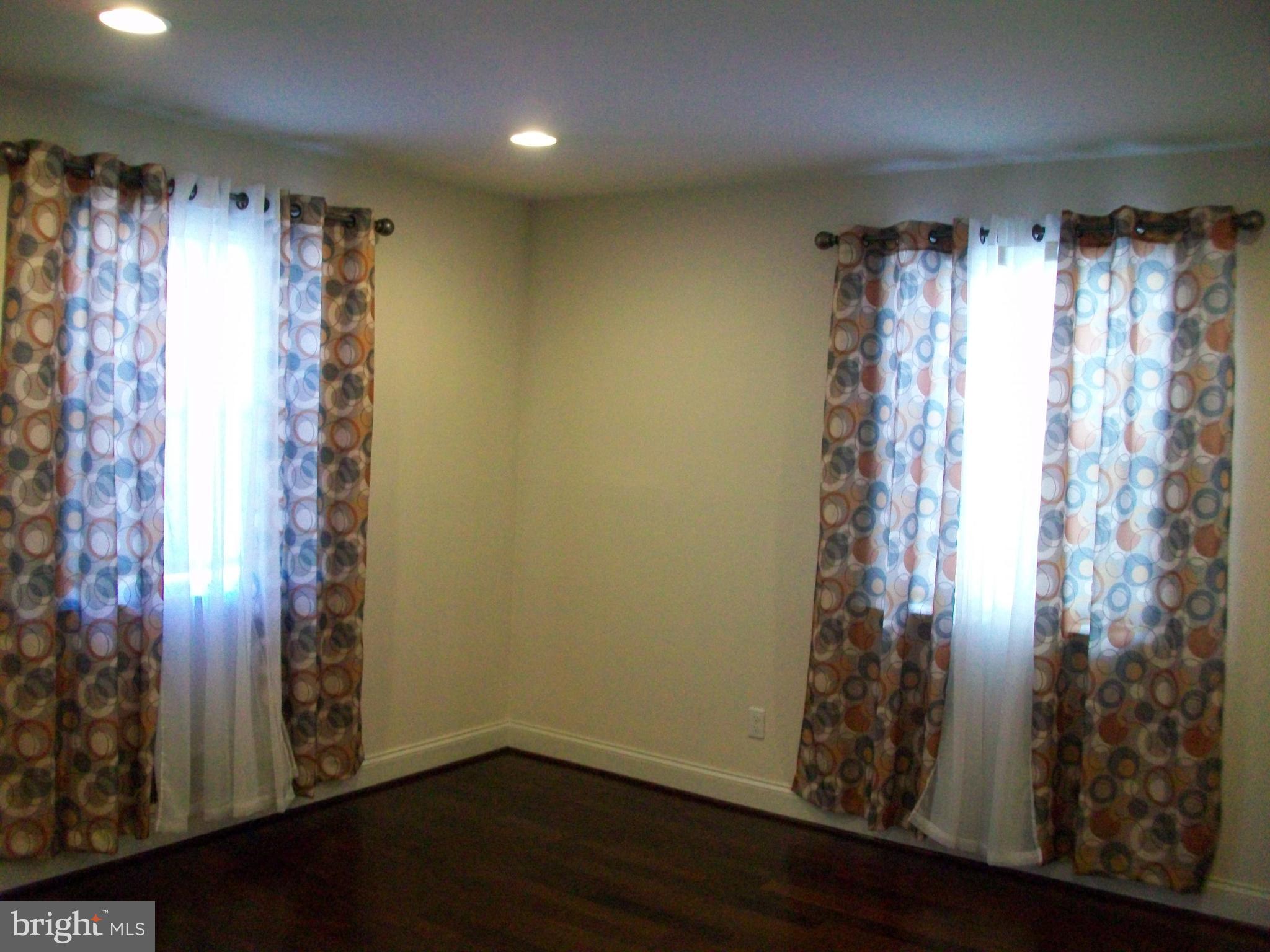 5671 Leiden Road Baltimore, MD 21206 - Photo 5 of 27 Gallery Image 5