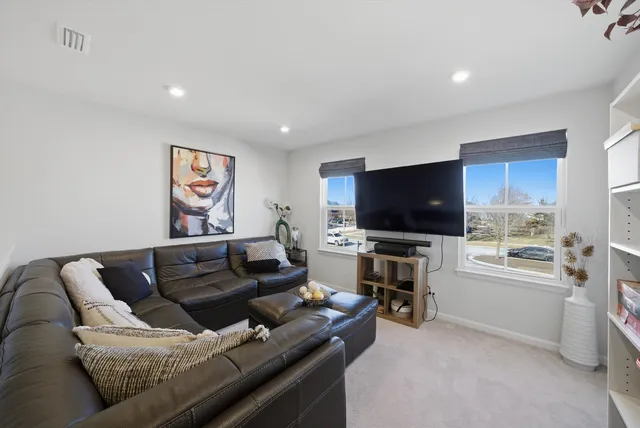 $469,900 | 2626 Cielo Court, Montgomery, IL 60538