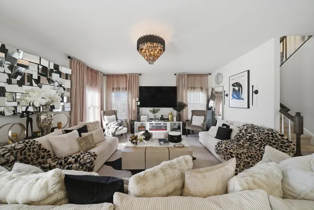 $469,900 | 2626 Cielo Court, Montgomery, IL 60538