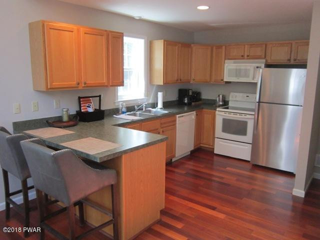 109 Lakeview Road Lackawaxen, PA 18435 - Photo 15 of 50 14 KITCHEN