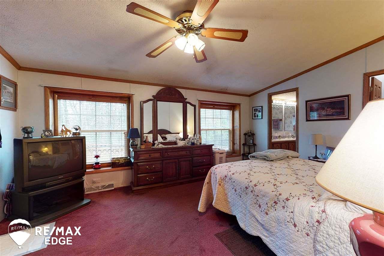 4626 Caine Road Vassar, MI 48768 - Photo 32 of 54 50010886-31.JPG