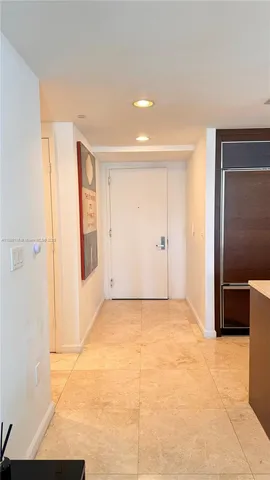 $4,500 | 475 Brickell Avenue, Unit 2512, Miami, FL 33131