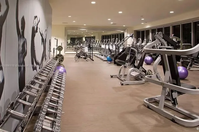 $4,500 | 475 Brickell Avenue, Unit 2512, Miami, FL 33131