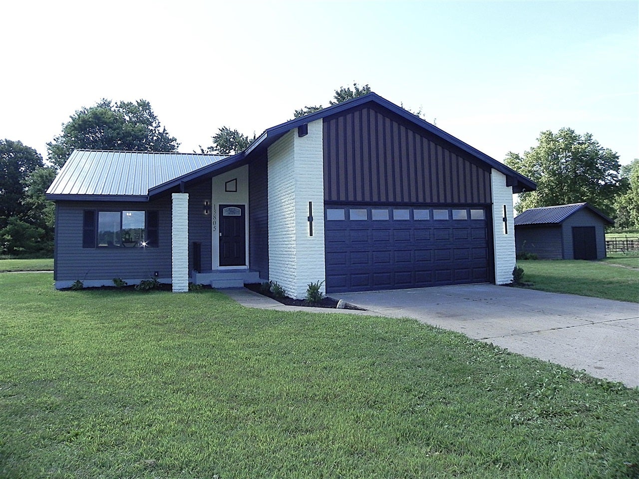 13805 Riverside Drive Constantine, MI 49042 - Photo 35 of 55 Gallery Image 35