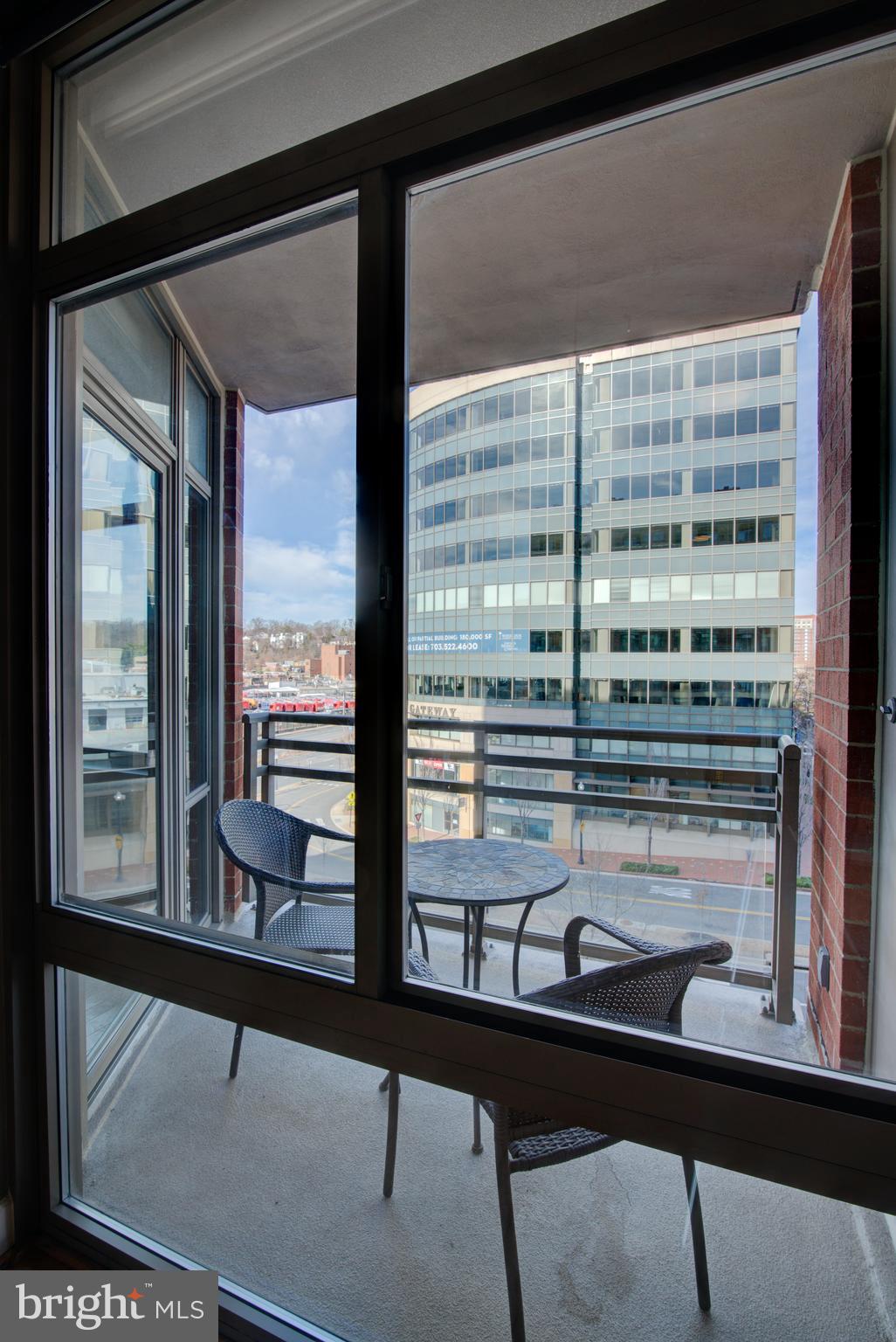 3600 South Glebe Road, Unit 414W Arlington, VA 22202 - Photo 15 of 28 a room view with a large window