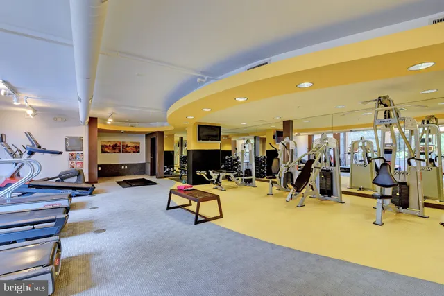 $384,900 | 3600 South Glebe Road, Unit 414W, Arlington, VA 22202