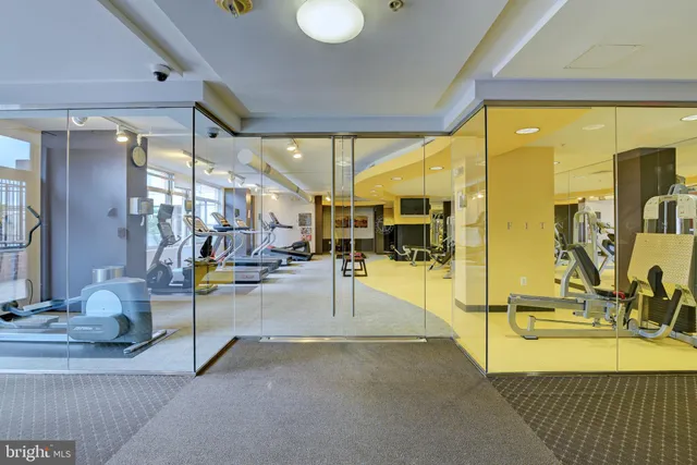 $384,900 | 3600 South Glebe Road, Unit 414W, Arlington, VA 22202