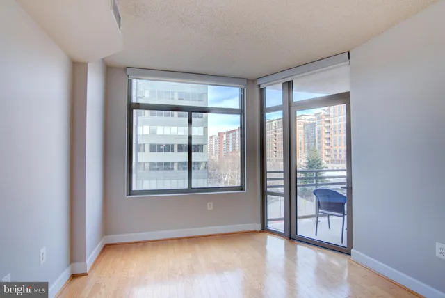$384,900 | 3600 South Glebe Road, Unit 414W, Arlington, VA 22202