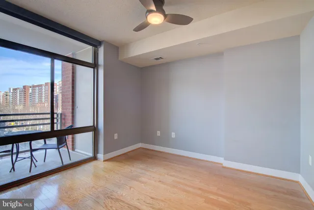 $384,900 | 3600 South Glebe Road, Unit 414W, Arlington, VA 22202