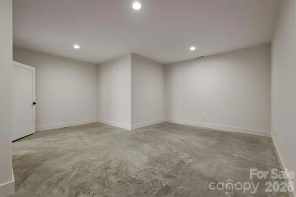 $995,000 | 173 Waters Edge Drive, Nebo, NC 28761