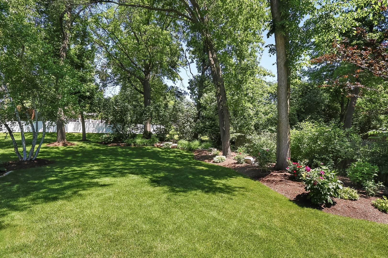 1117 Old Colony Road Lake Forest, IL 60045 - Photo 40 of 45 a view of backyard with green space
