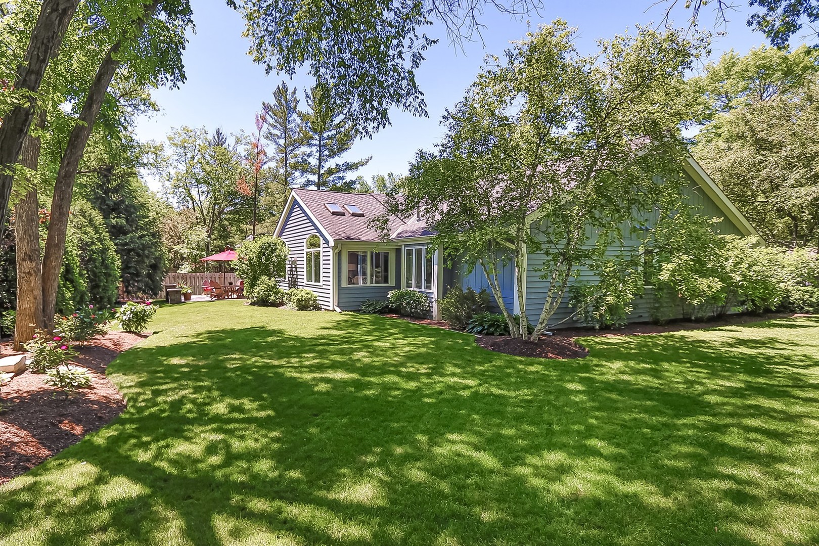 1117 Old Colony Road Lake Forest, IL 60045 - Photo 41 of 45 a front view of a house with a yard