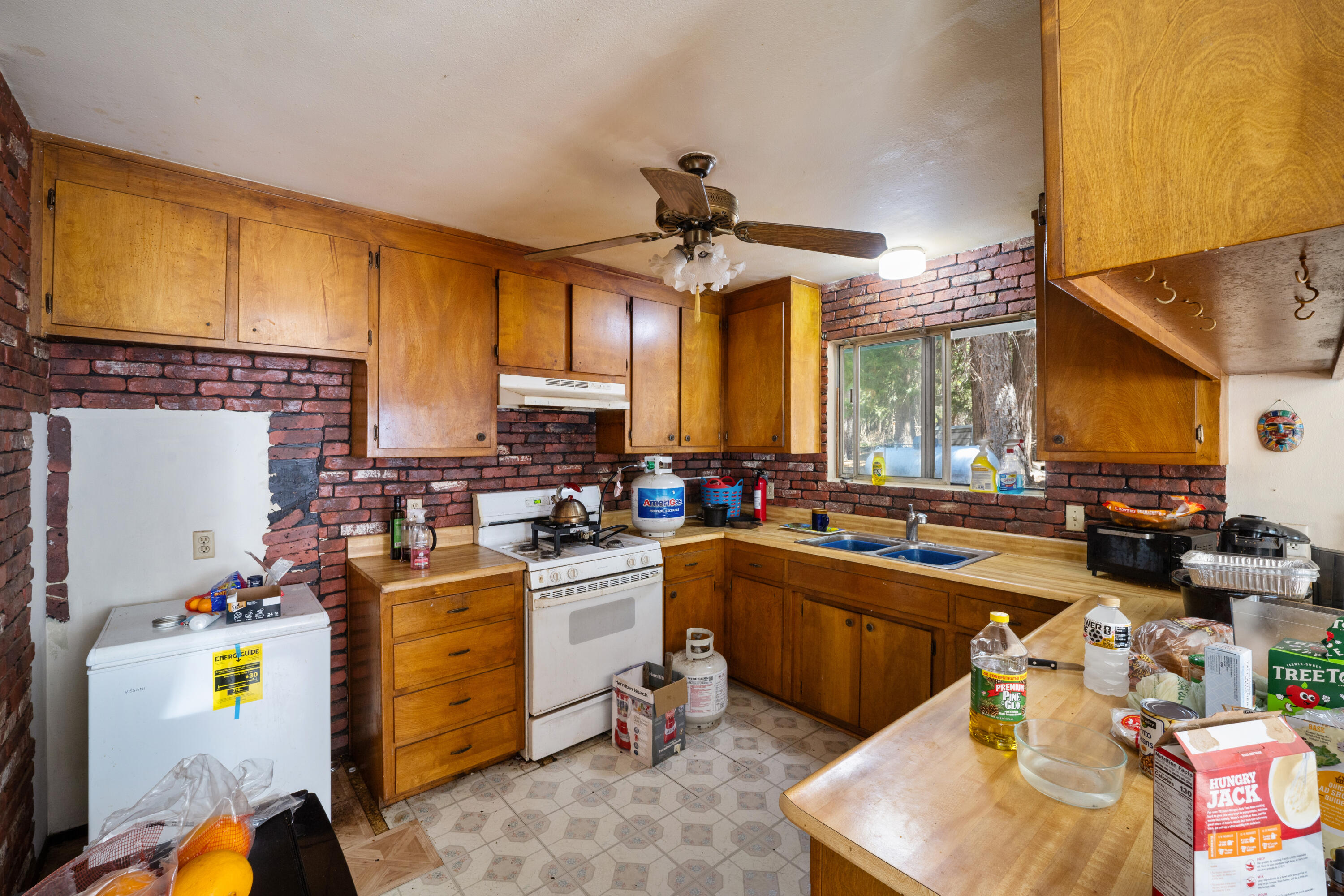 34610 Westward Ho Road Shingletown, CA 96088 - Photo 26 of 34 Interior08