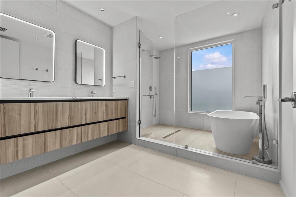 1020 Sunset Point Road, Unit 108 Clearwater, FL 33755 - Photo 16 of 62