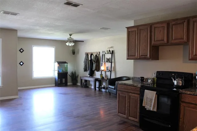 $2,095 | 2347 Edgemont Drive, Abilene, TX 79605