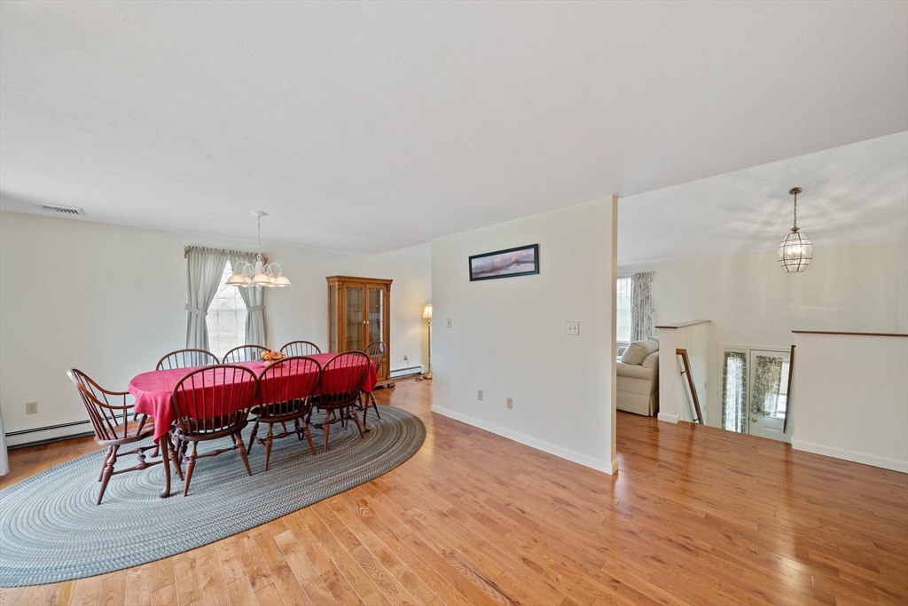 39 Braunecker Road Plymouth, MA 02360 - Photo 6 of 39 Gallery Image 6