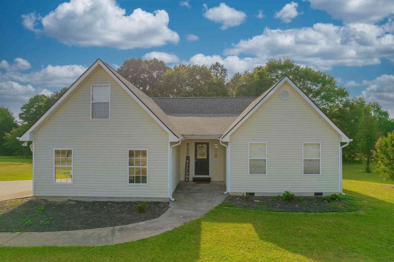 4121 Hunters Creek Road Carnesville, GA 30521 - Photo 1 of 1
