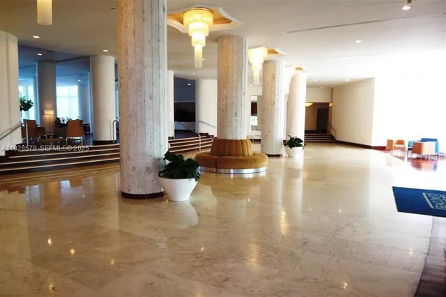 $5,300 | Millionaire's Row, Miami Beach, FL 33140