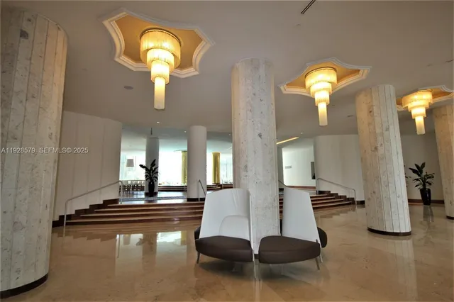 $5,300 | Millionaire's Row, Miami Beach, FL 33140