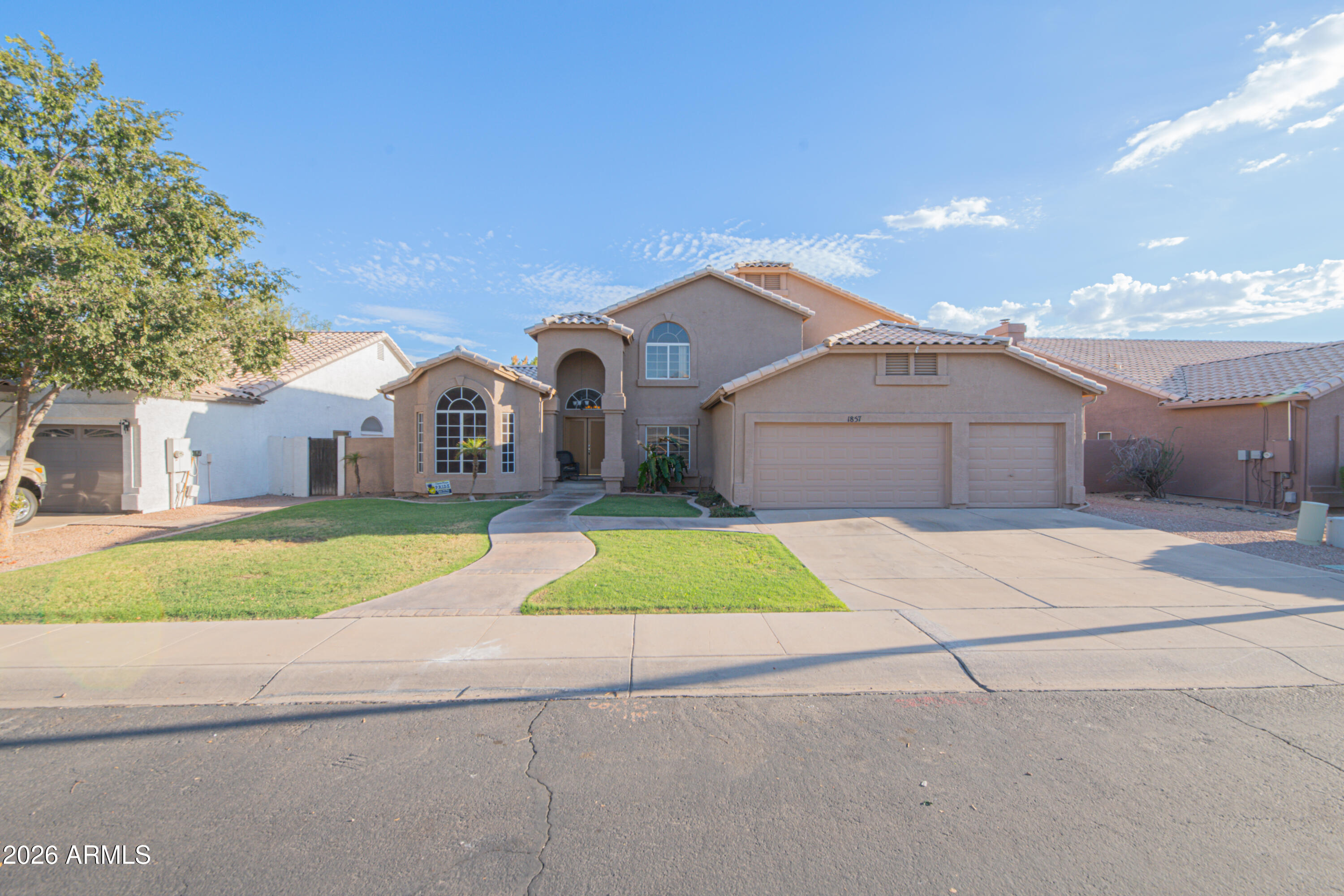 1857 West Redfield Road Gilbert, AZ 85233 - Photo 1 of 28 7C204558