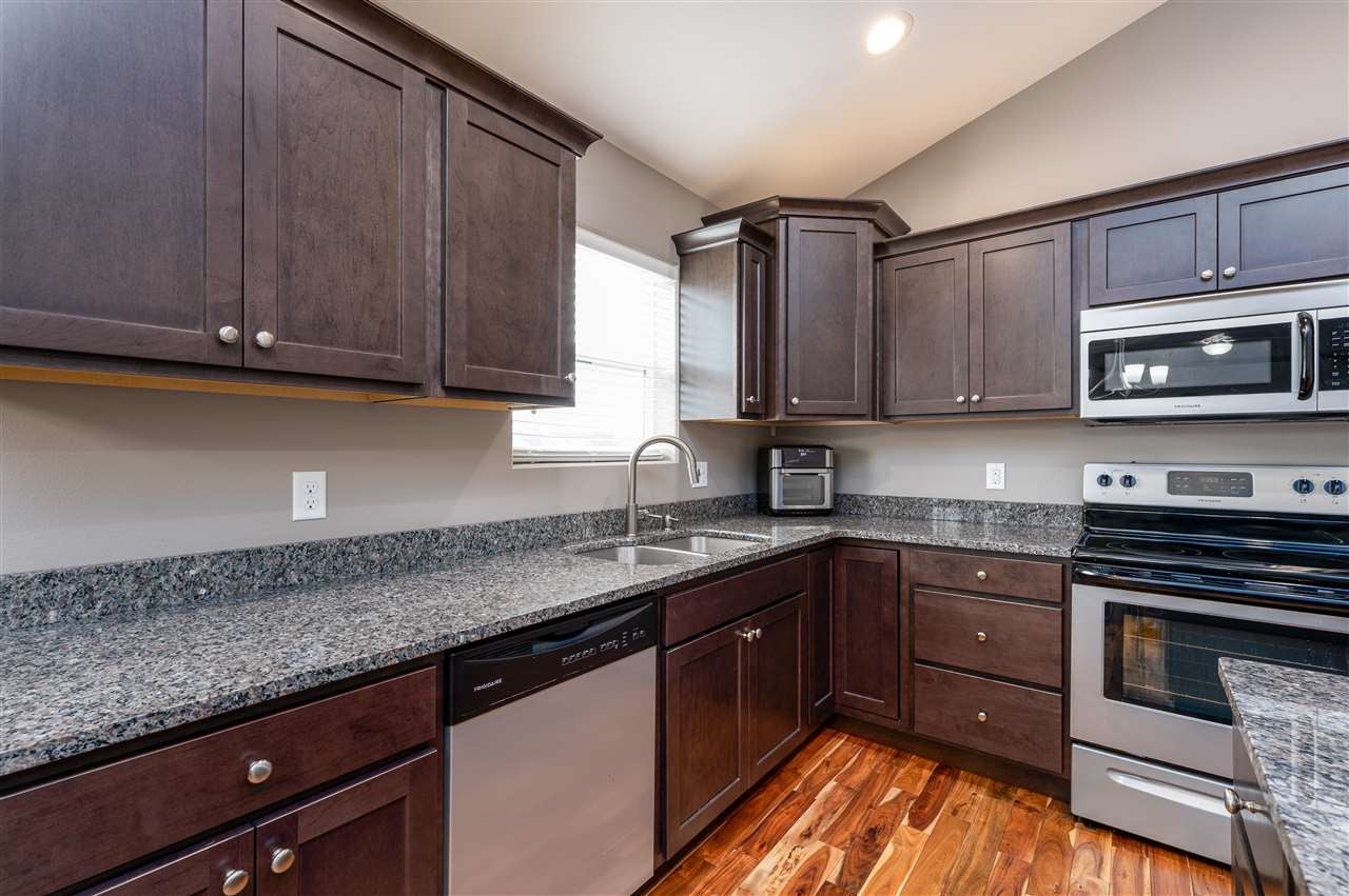 5319 Ruhd Street Southwest Cedar Rapids, IA 52404 - Photo 8 of 28 Gallery Image 8
