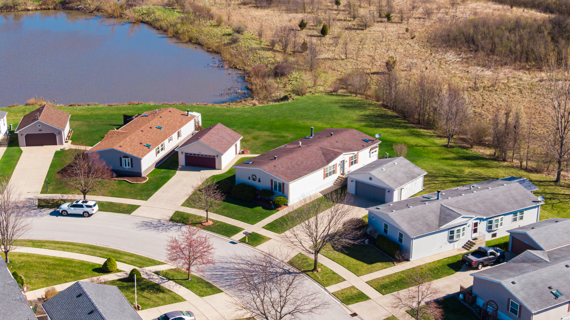 275 Tulip Circle Matteson, IL 60443 - Photo 2 of 44 an aerial view of a house with garden space and street view