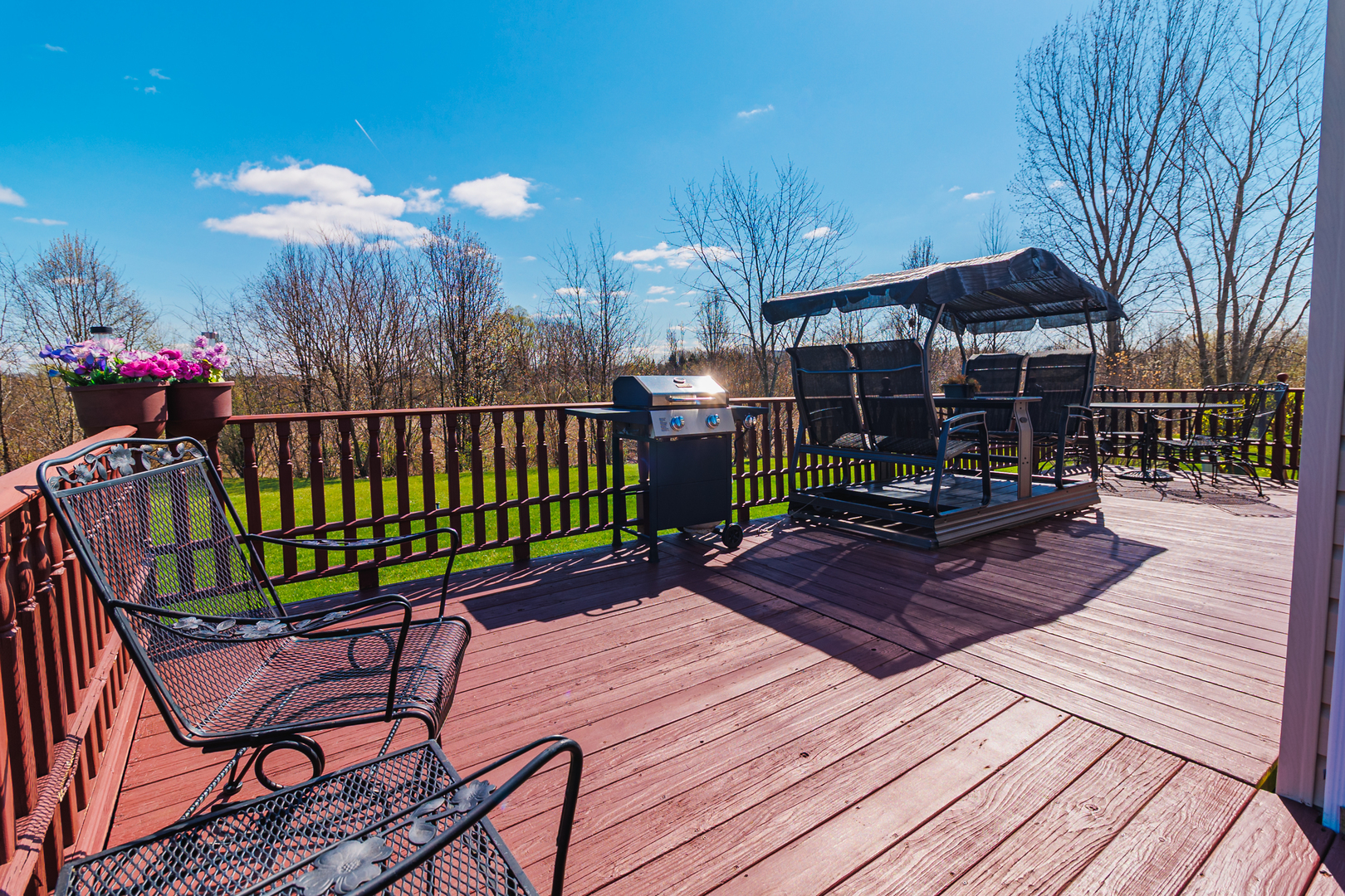 275 Tulip Circle Matteson, IL 60443 - Photo 32 of 44 a view of a chairs and tables in the patio