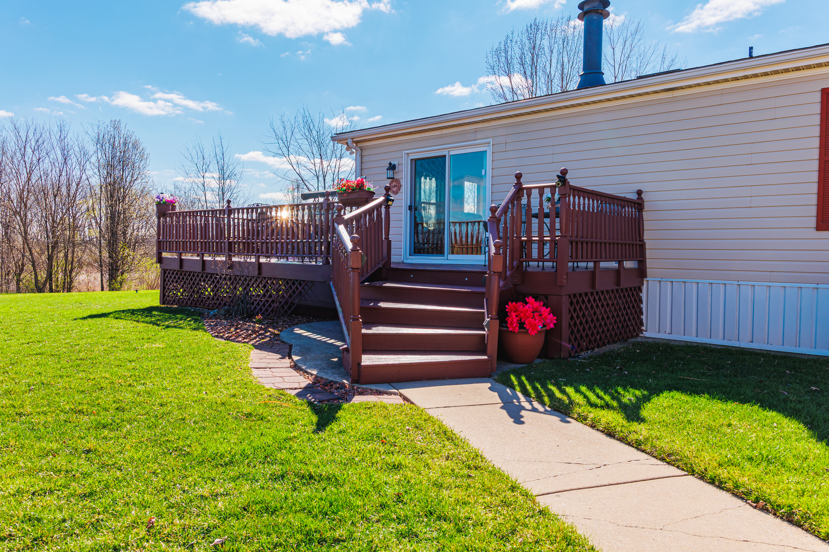 275 Tulip Circle Matteson, IL 60443 - Photo 35 of 44 a front view of a house with garden
