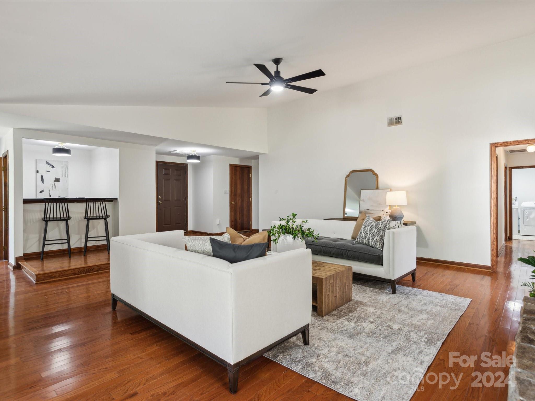 10039 Fairway Ridge Road Charlotte, NC 28277 - Photo 10 of 28 a living room with furniture