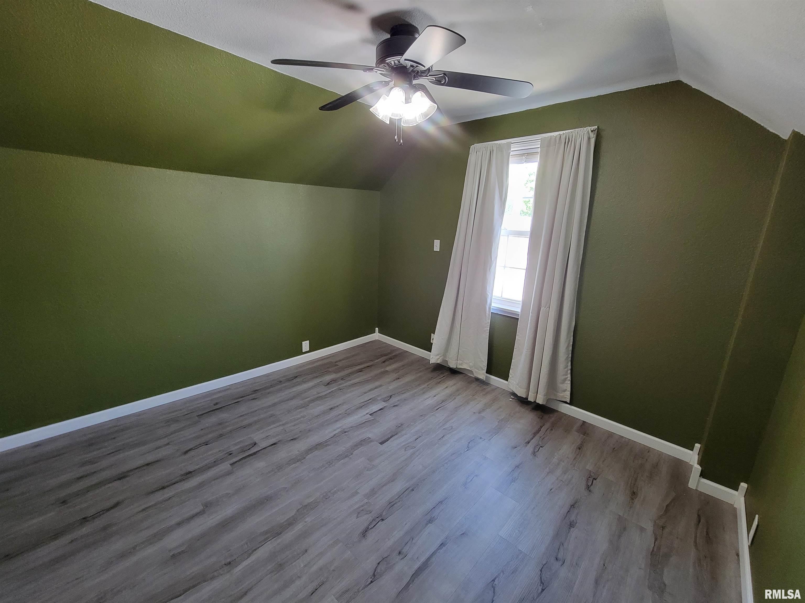 1423 West Circle Road Peoria, IL 61604 - Photo 19 of 32 Gallery Image 19