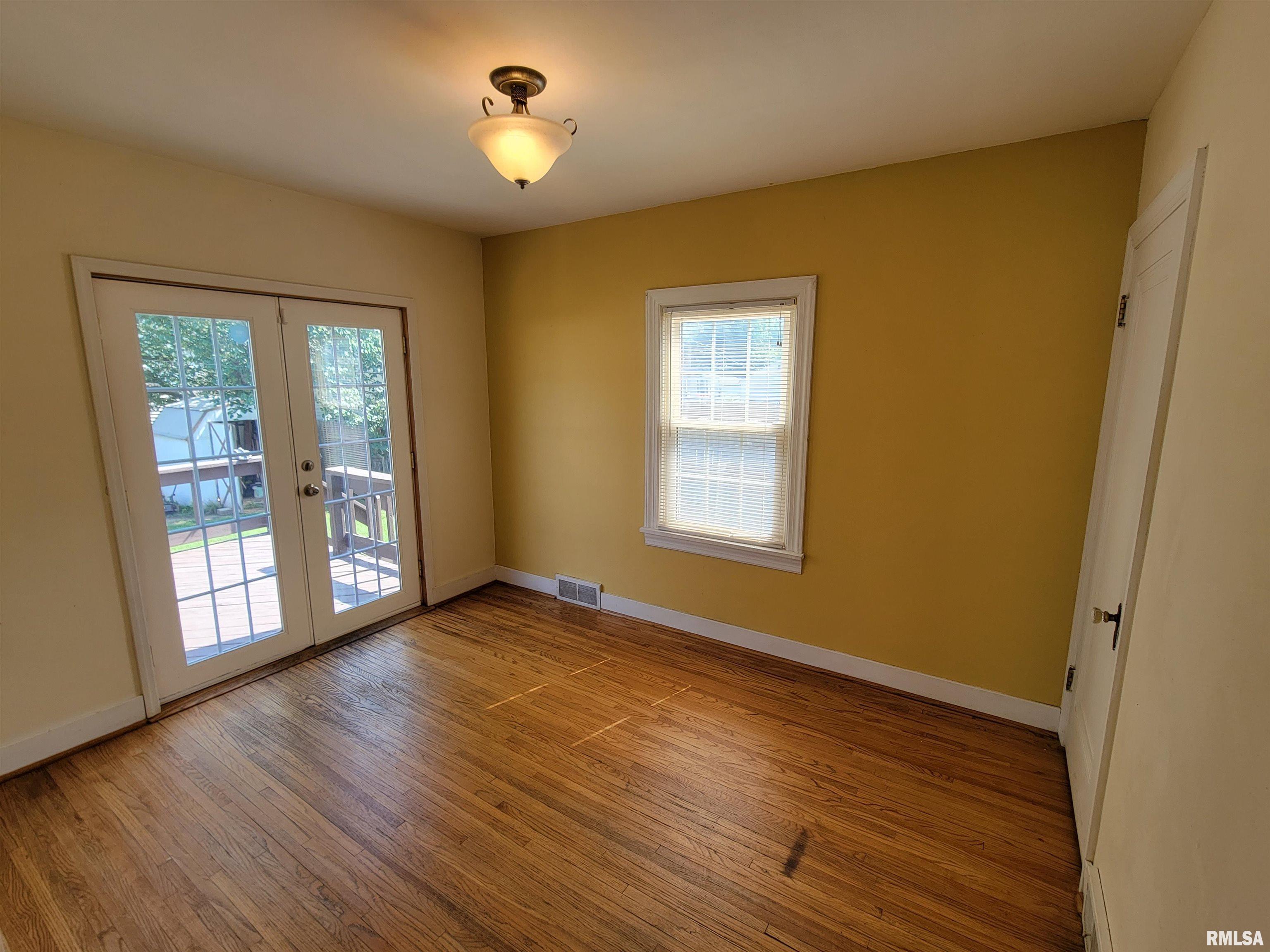 1423 West Circle Road Peoria, IL 61604 - Photo 21 of 32 Gallery Image 21