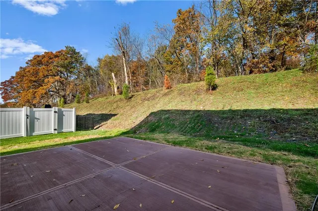 $2,450 | 131 Scotland Lane, Harmony, PA 16037