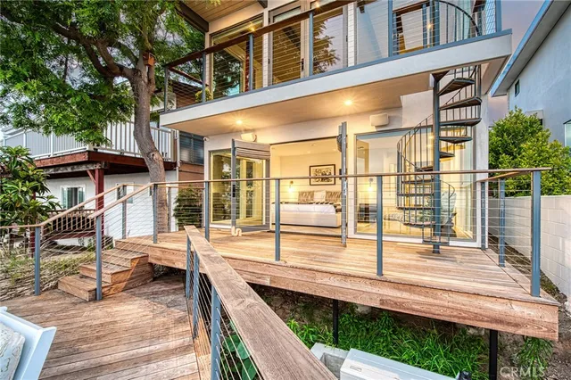 $10,500 | 1029 Baja Street, Laguna Beach, CA 92651