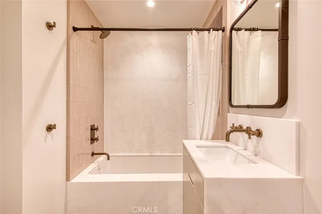 $10,500 | 1029 Baja Street, Laguna Beach, CA 92651