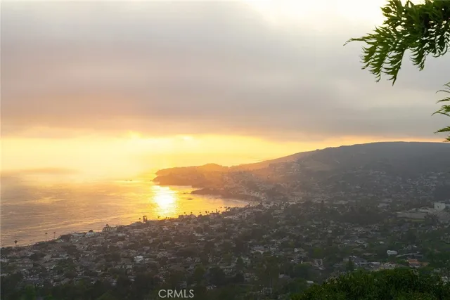 $10,500 | 1029 Baja Street, Laguna Beach, CA 92651