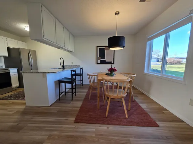 $289,950 | 8864 Cottonwood Lane North, Maple Grove, MN 55369