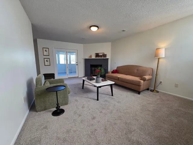 $289,700 | 8864 Cottonwood Lane North, Maple Grove, MN 55369