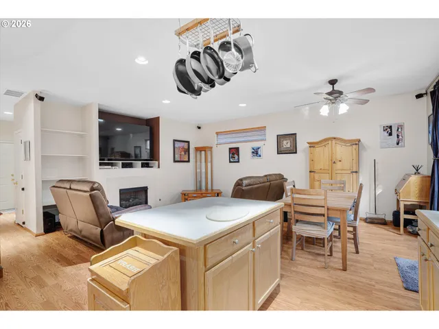 $475,000 | 19738 Southwest Ashcroft Lane, Aloha, OR 97003