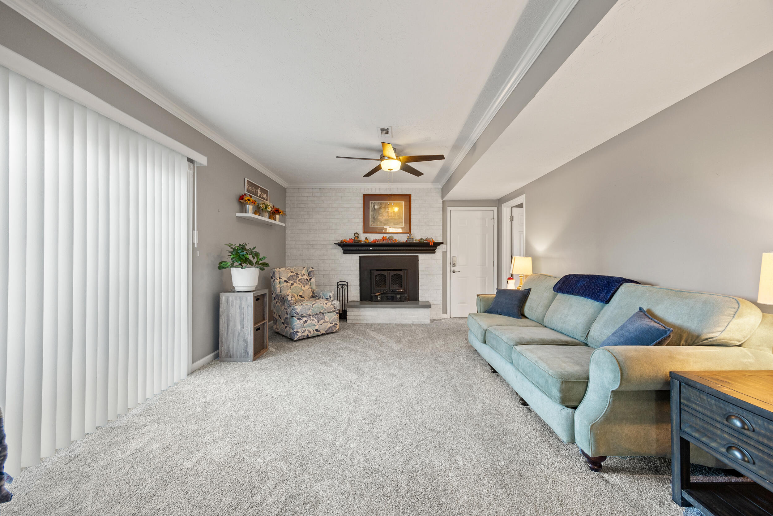 653 Squires Road Lexington, KY 40515 - Photo 11 of 40 pend0973