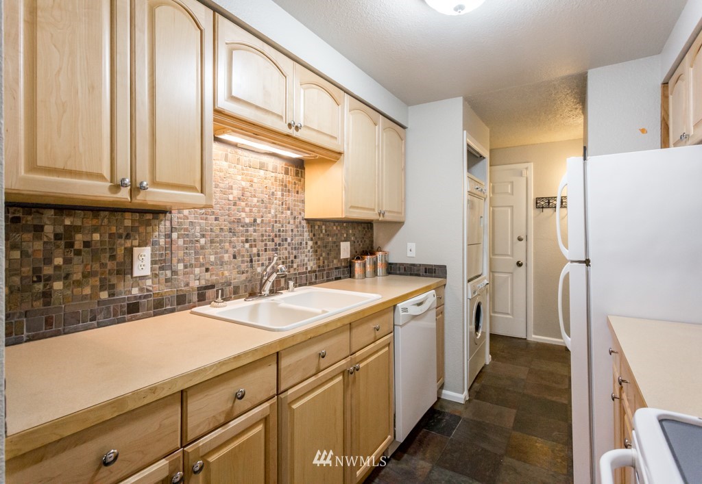 12111 Bel-Red Road, Unit C105 Bellevue, WA 98005 - Photo 8 of 22