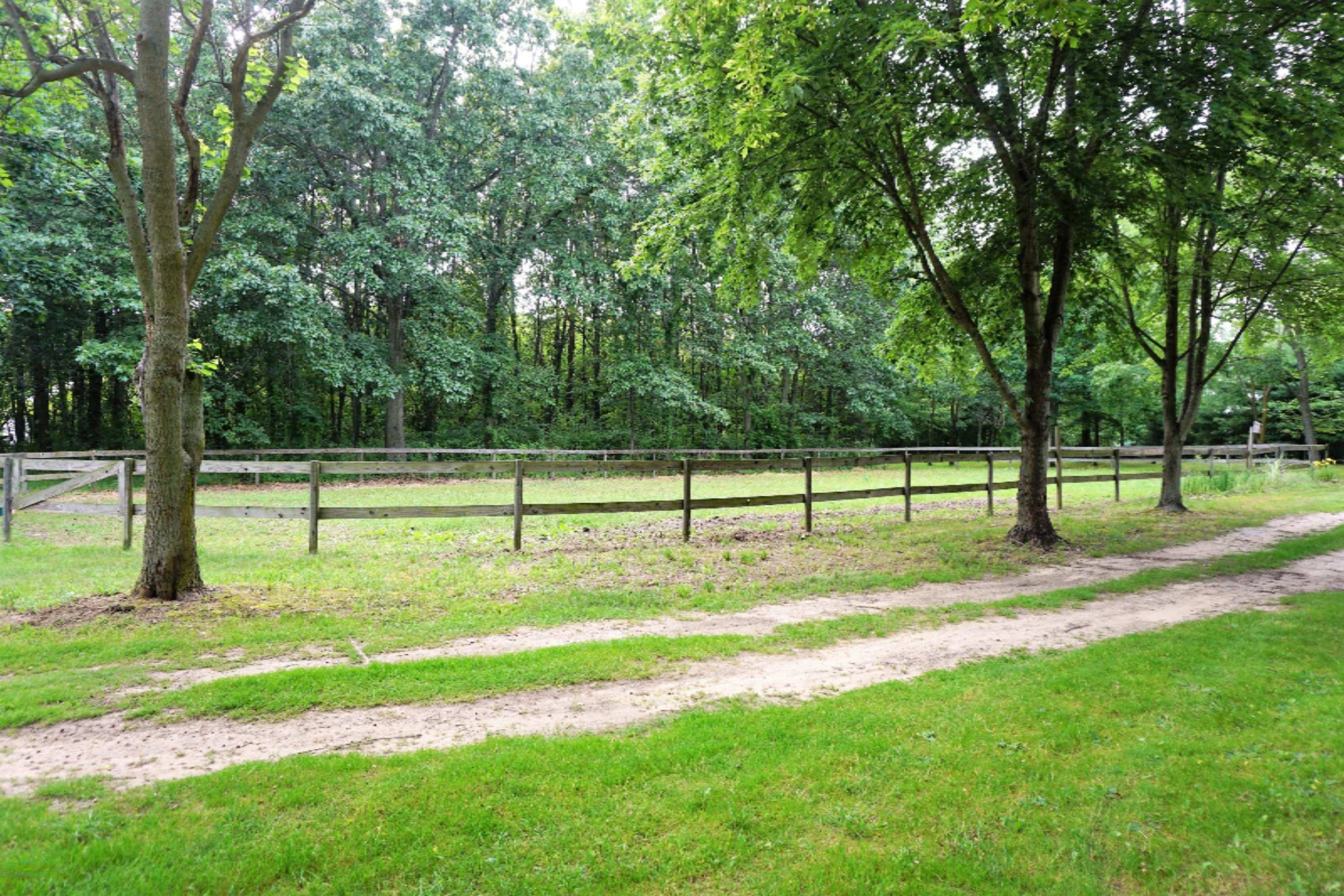 7130 Pine Road Benton Harbor, MI 49022 - Photo 72 of 109 DSC01997