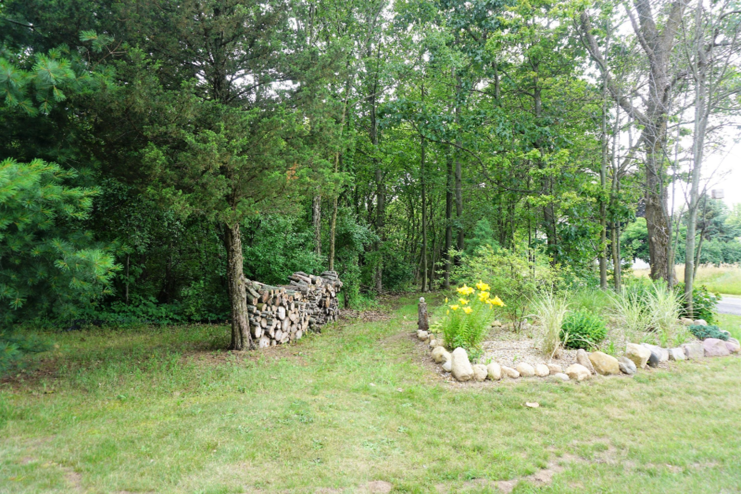7130 Pine Road Benton Harbor, MI 49022 - Photo 93 of 109 DSC01861